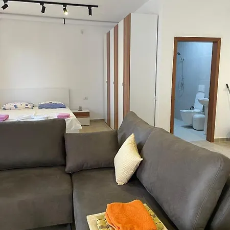 Studio Apartment * Sarandë